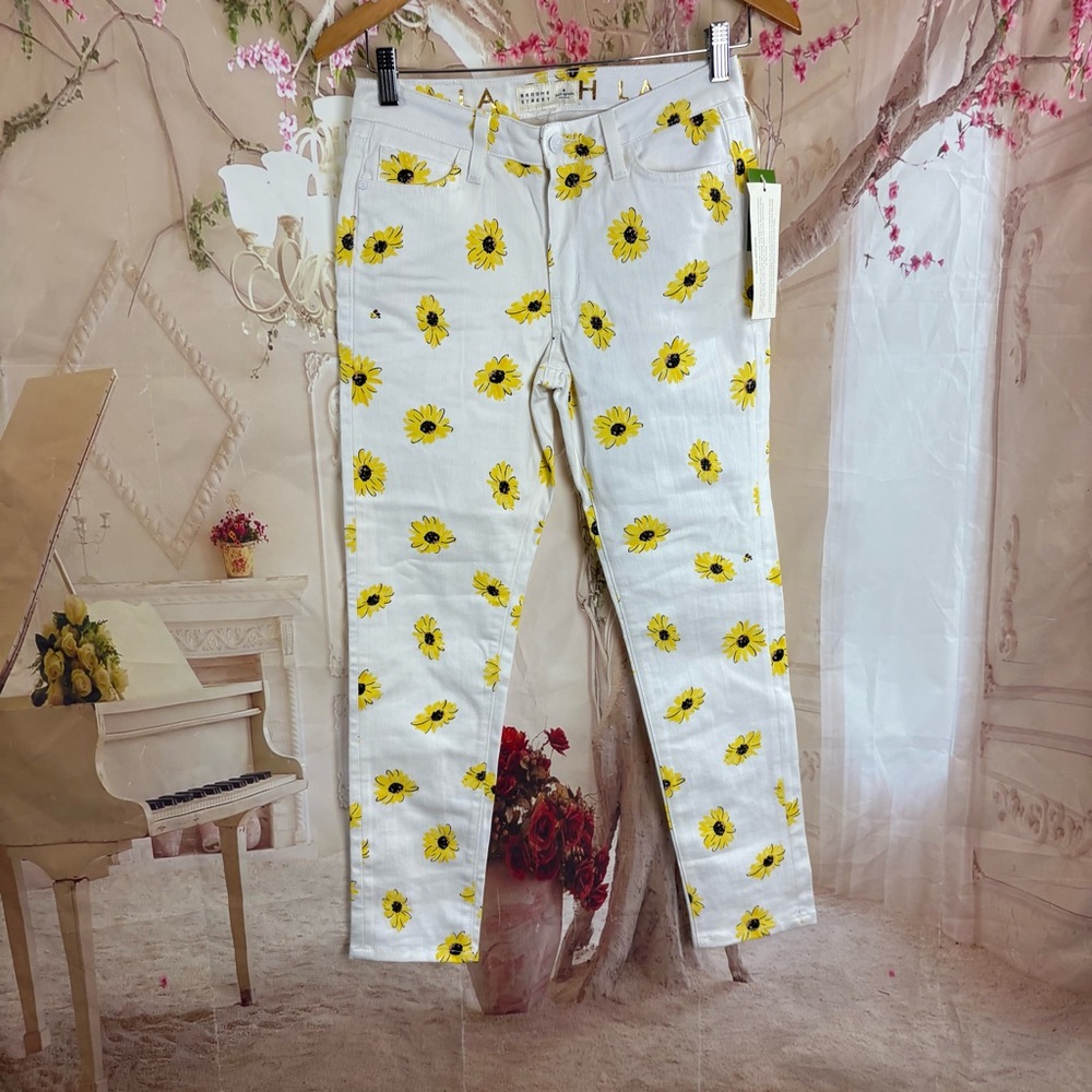 NEW Kate Spade White and Yellow Skinny Jeans with Sunflower floral Print